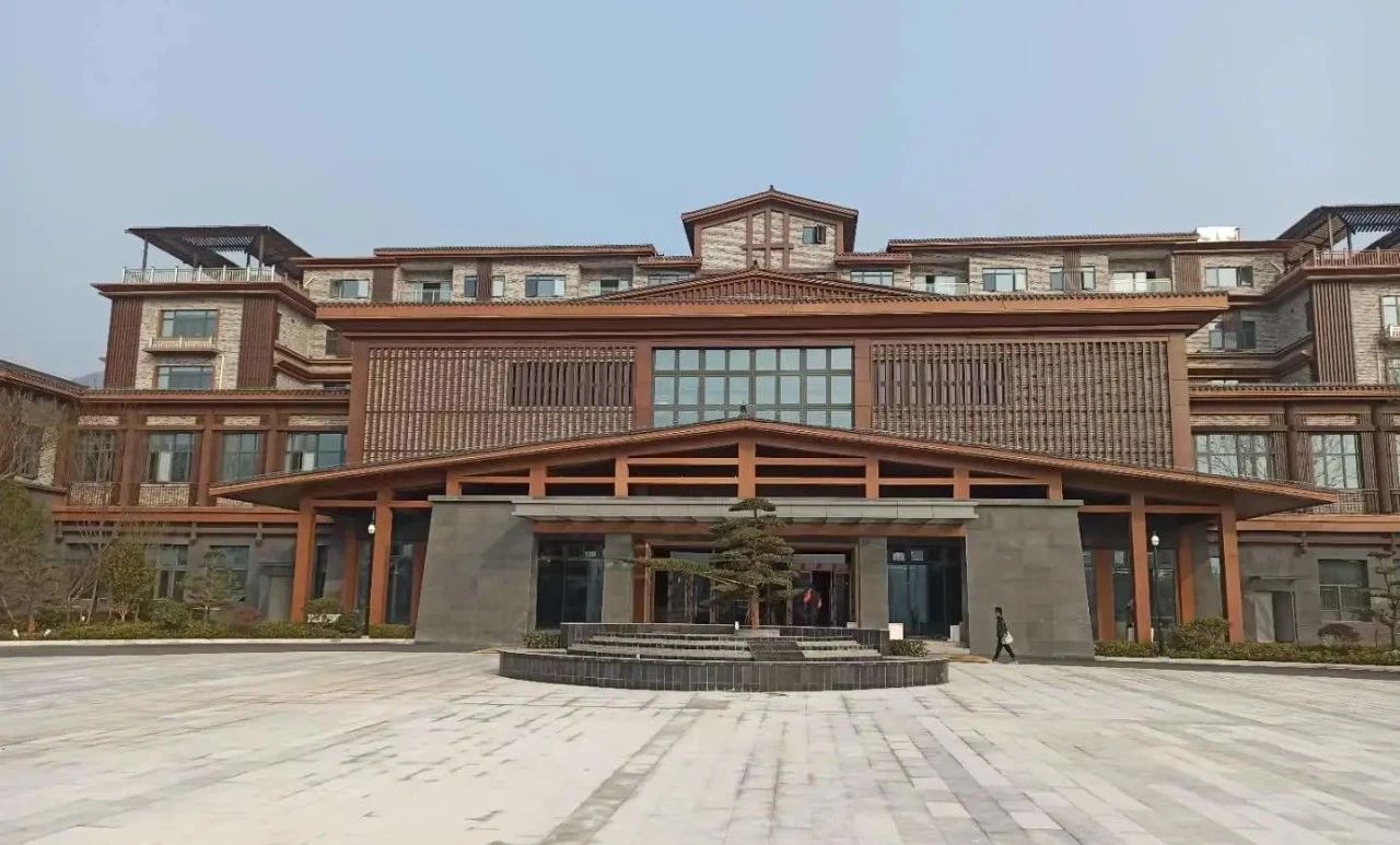 mg不朽情缘专业灯光音响扩声系统工程产品效劳于某旅馆！